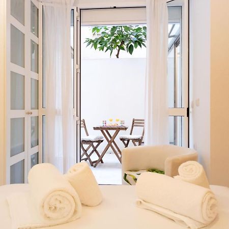 Goles Courtyard With Parking By Valcambre Appartamento Siviglia Esterno foto