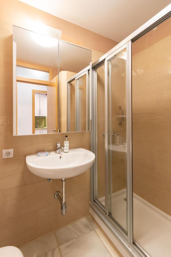 Goles Courtyard With Parking By Valcambre Appartamento Siviglia Esterno foto