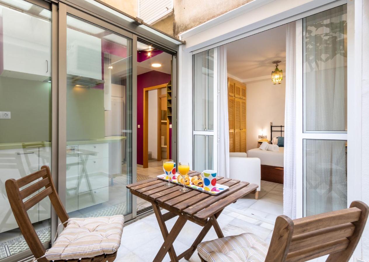 Goles Courtyard With Parking By Valcambre Appartamento Siviglia Esterno foto