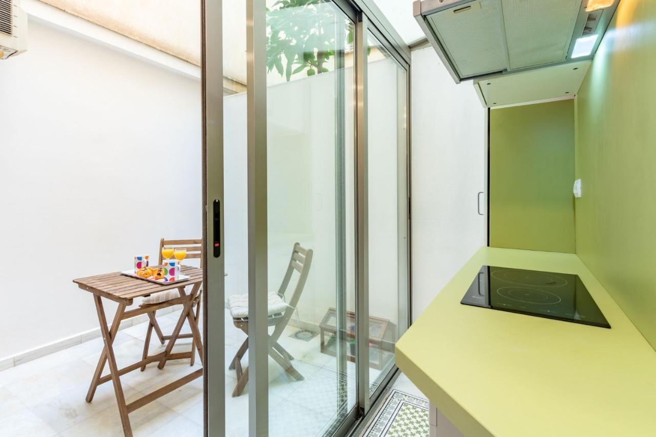 Goles Courtyard With Parking By Valcambre Appartamento Siviglia Esterno foto